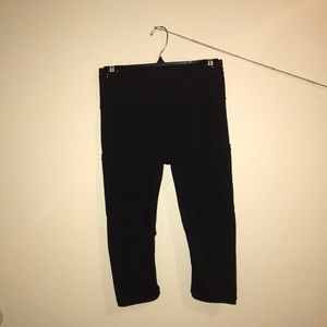 black lululemon crops